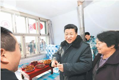 　 2017年1月24日，习近平来到河北省张家口市，看望慰问基层干部群众。