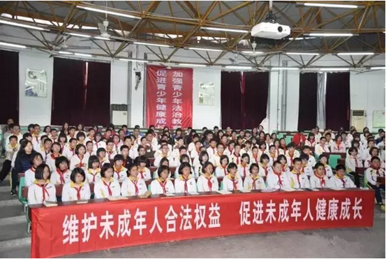 台江区开展“法治进校园”全区巡讲活动