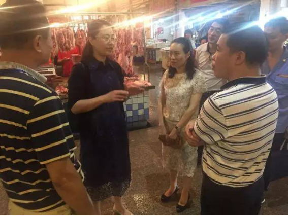 为了农贸市场的华丽转身，我们一直在路上！