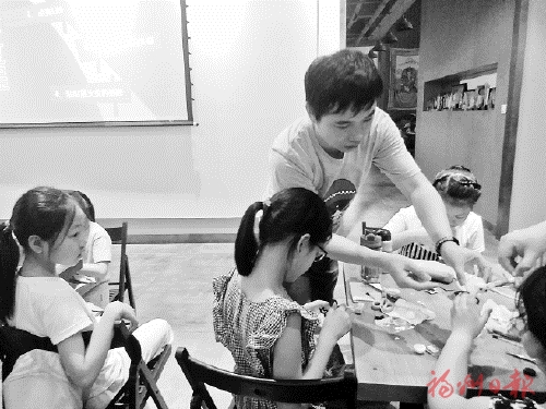 巧手制作　收获满满  小记者变身“科学小达人”