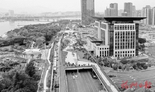 滨江市民广场上盖公园主体工程完工  5万平方米“城市阳台”即将揭面纱