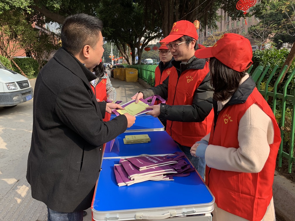 台江：志愿服务不打烊 春节温暖不重样