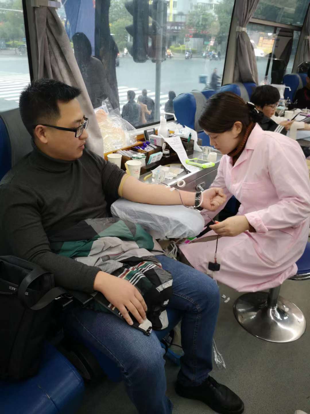 台江区开展“热血送暖 为生命接力”志愿服务活动