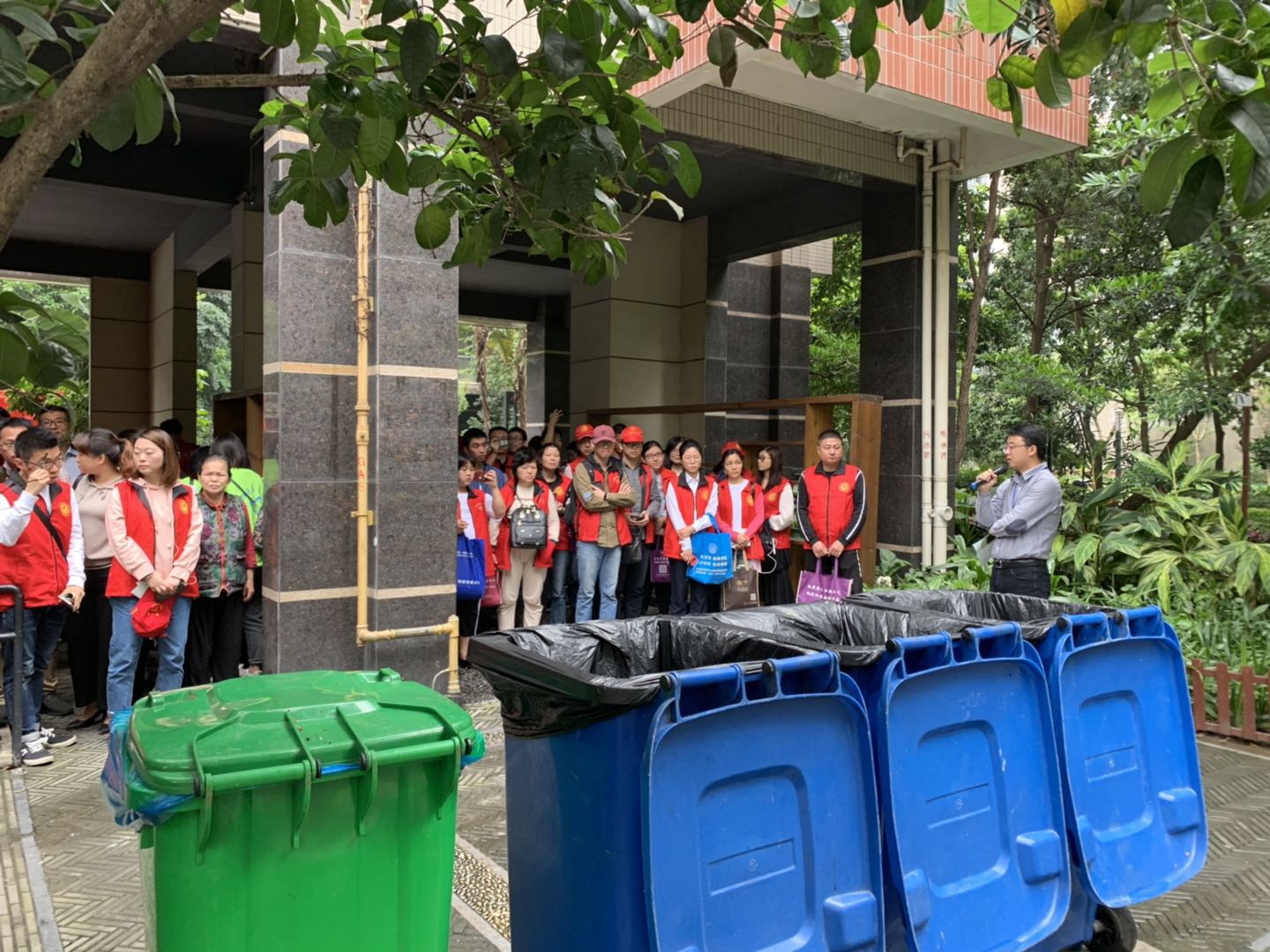 台江区举办垃圾分类志愿者现场培训会
