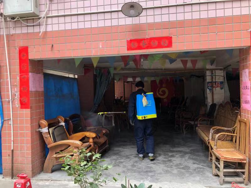 台江志愿者坚守无物业小区 齐心筑牢防控墙